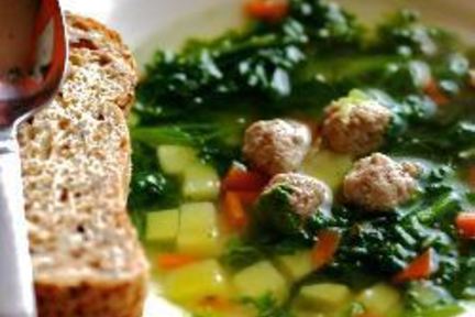 Суп со шпинатом и фрикадельками