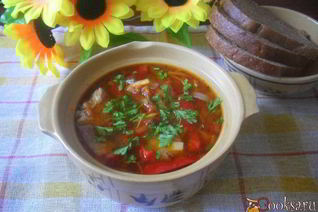 Суп со свиными хрящиками и болгарским перцем