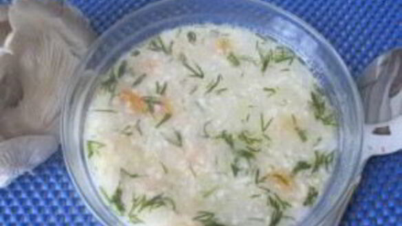 ШАГ 4. сырный суп с грибами