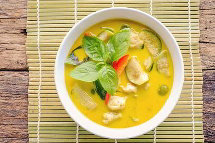 Тайский суп карри на кокосовом молоке