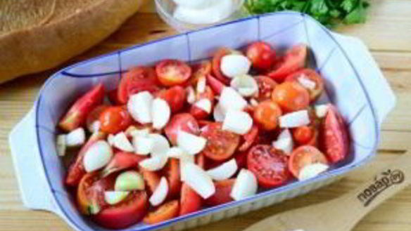 ШАГ 2. томатный суп в хлебе ежик