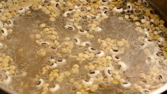 ШАГ 5. тосканский суп из смеси бобовых