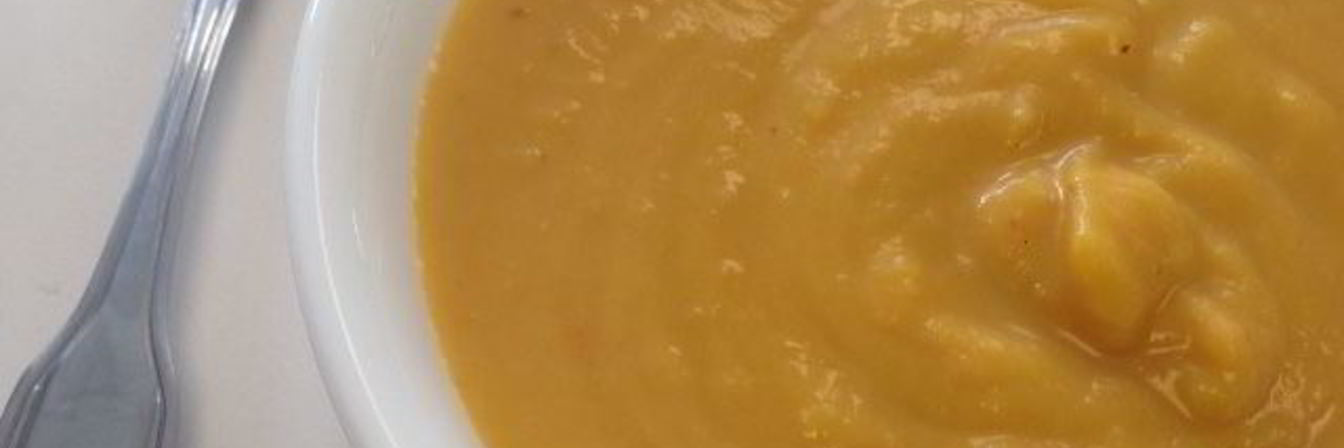 Тыквенный суп с яблоком и сладким перцем