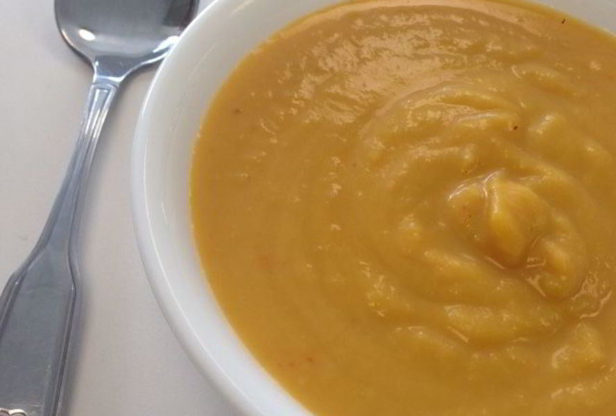 Тыквенный суп с яблоком и сладким перцем