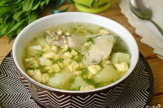 Яичный суп с курицей