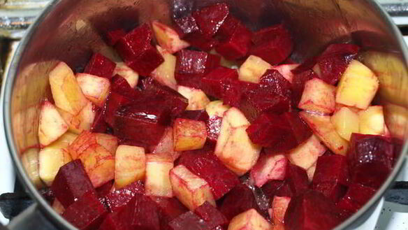 ШАГ 4. запеченый свекольный суп с семечками