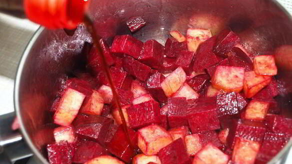 ШАГ 5. запеченый свекольный суп с семечками