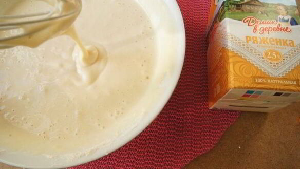 ШАГ 3. блинчики на ряженке с куриным припеком