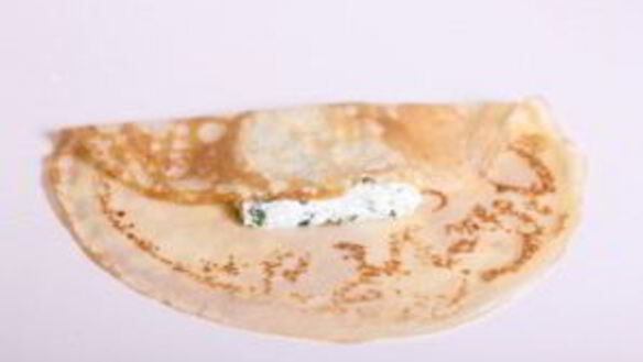 ШАГ 6. блинчики с творогом и зеленью