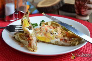 Блинчики с яйцом на завтрак