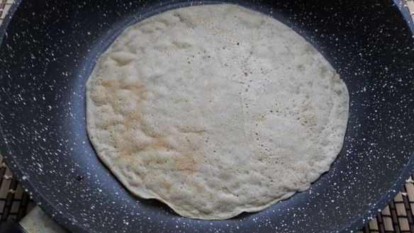 ШАГ 7. блинчики с яйцом на завтрак