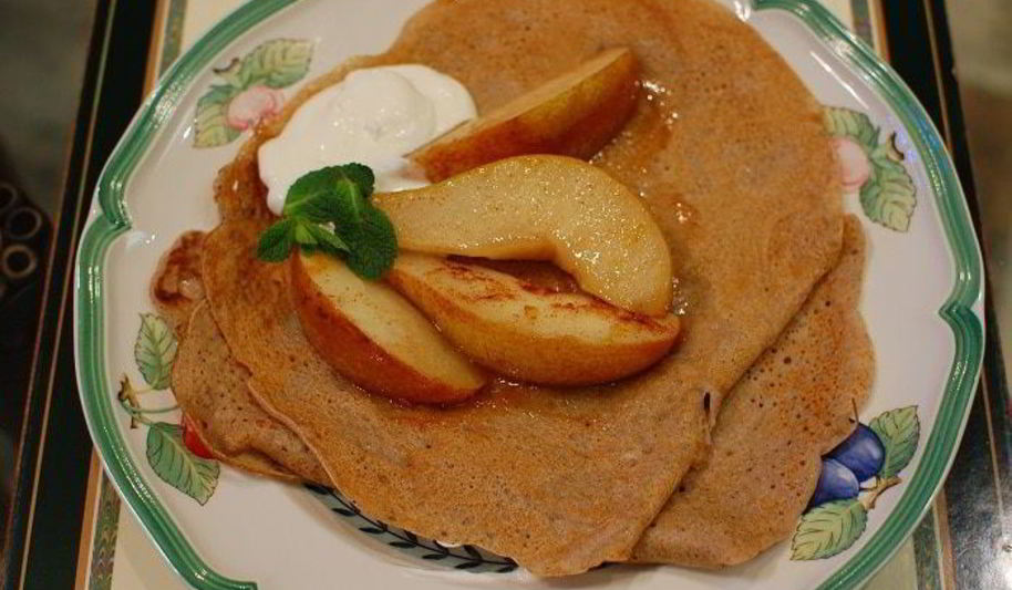 Рецепт блины на пиве с грушевым соусом
