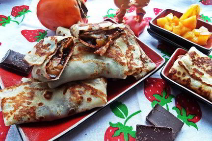 Блины с хурмой и шоколадом