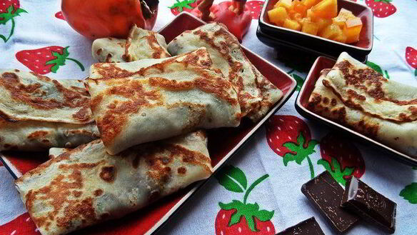 ШАГ 9. блины с хурмой и шоколадом