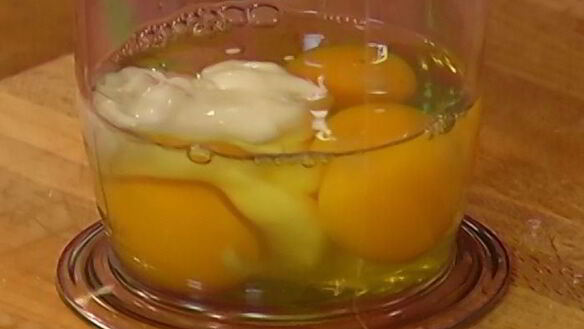 ШАГ 2. блины с клубникой