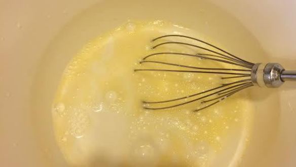 ШАГ 3. блины с малиной