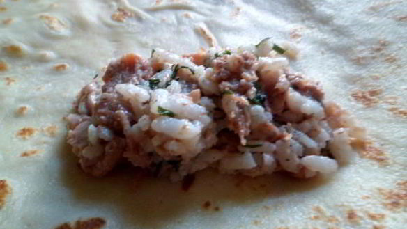 ШАГ 7. блины с рисом и тушенкой