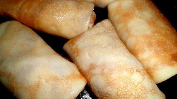 ШАГ 10. блины с рисом и тушенкой