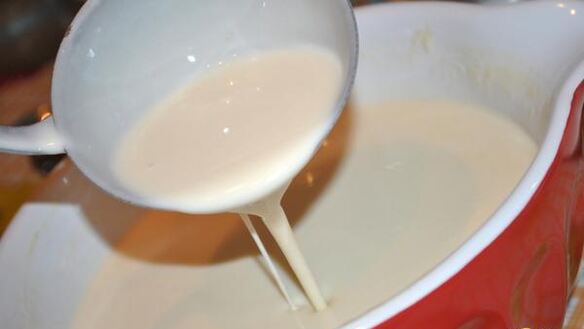 ШАГ 2. блины с творожным кремом под персиковым соусом