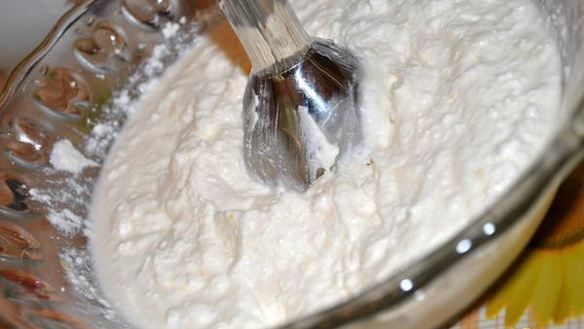 ШАГ 3. блины с творожным кремом под персиковым соусом