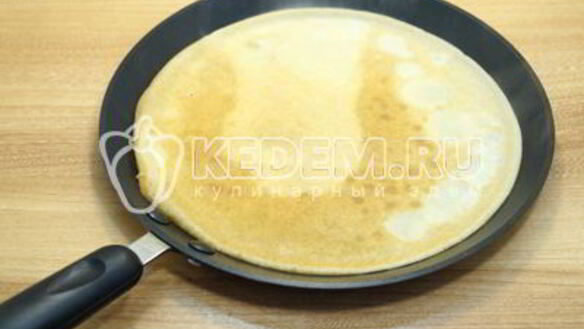 ШАГ 5. блины с вареной сгущенкой и бананом