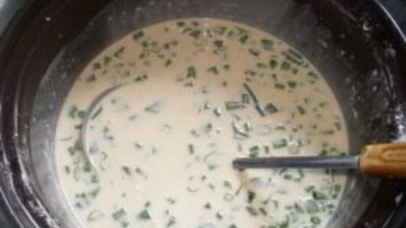 ШАГ 7. блины с зеленым луком