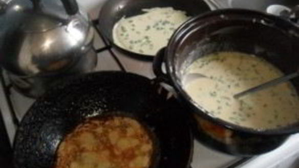 ШАГ 8. блины с зеленым луком