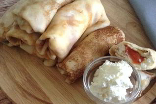 Блины со сливочным сыром и семгой