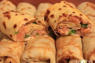 Фаршированные блинчики с семгой и плавленным сыром