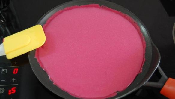 ШАГ 6. красные блины