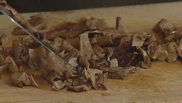 ШАГ 5. рисовые блинчики с сушеными грибами