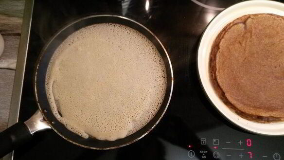 ШАГ 3. сладкие заварные гречневые блины