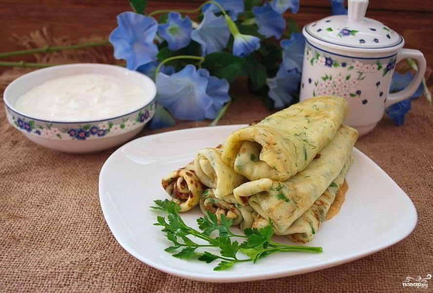 Сырные блины с зеленью