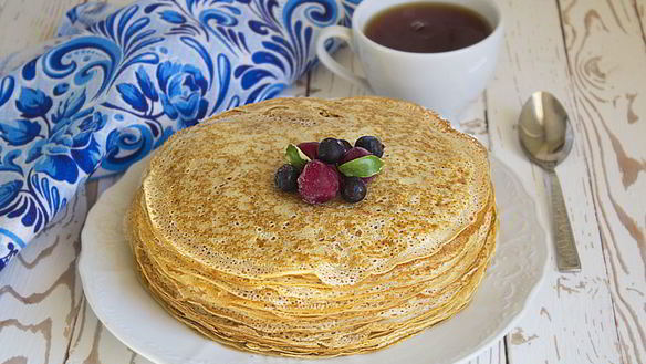 ШАГ 5. тонкие блинчики на минеральной воде