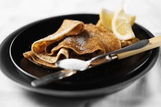 Тонкие блины на сыворотке с дырочками