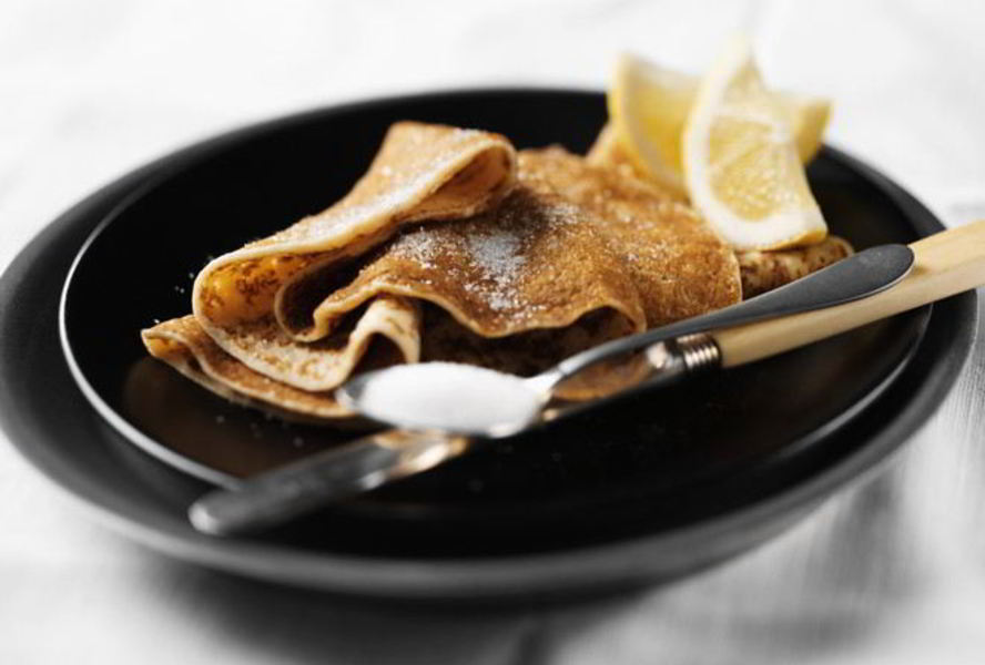 Тонкие блины на сыворотке с дырочками