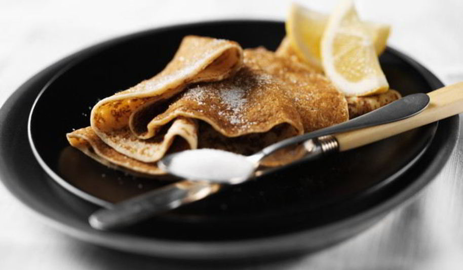 Рецепт тонкие блины на сыворотке с дырочками