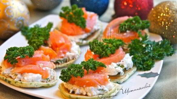 ШАГ 9. закусочные блинчики с подкопченным лососем