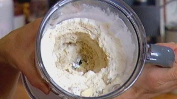 ШАГ 6. английские булочки с грецкими орехами и сыром