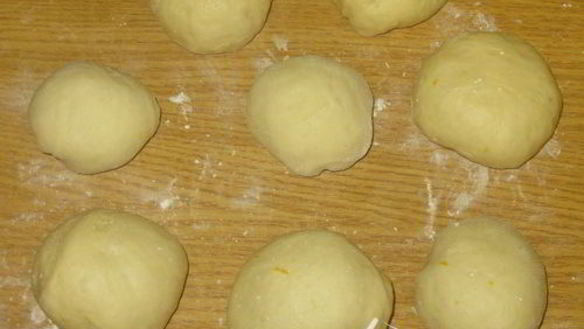 ШАГ 3. булочки buchteln со сливками