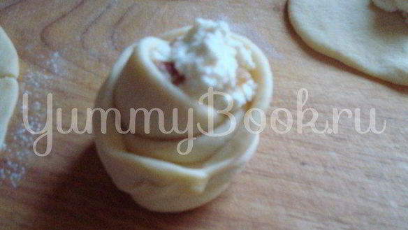 ШАГ 9. булочки розочки с творогом