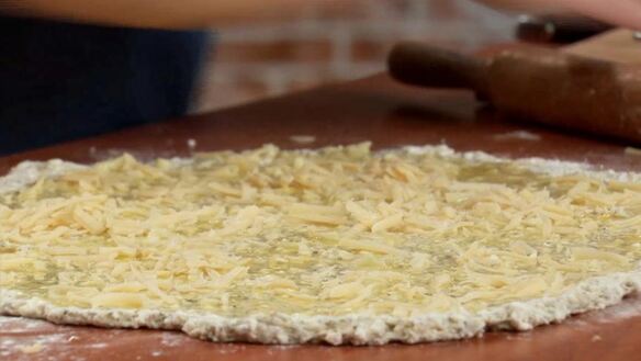 ШАГ 4. булочки с чесноком и прованскими травами