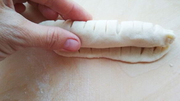 ШАГ 6. булочки с глазированными яблоками