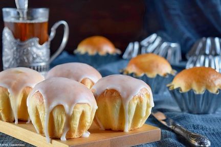 Булочки с изюмом и апельсиновой цедрой