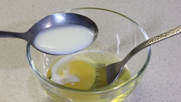 ШАГ 21. булочки с изюмом и глазурью