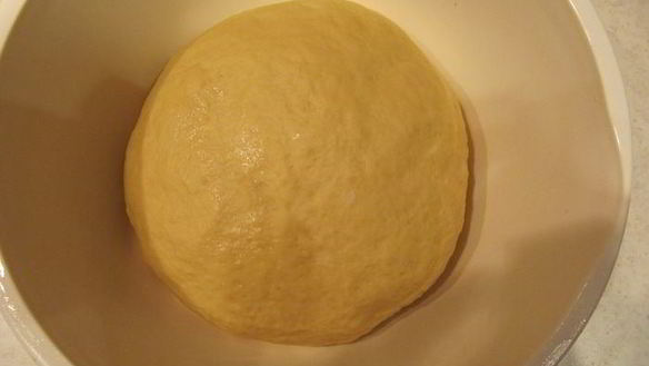 ШАГ 2. булочки с изюмом