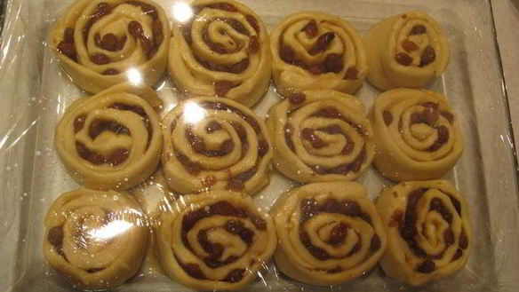 ШАГ 7. булочки с изюмом