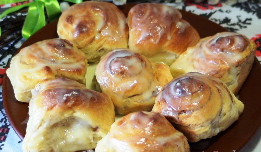 Рецепт булочки с корицей, творогом и маскарпоне