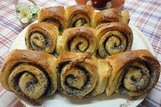 Булочки с маком