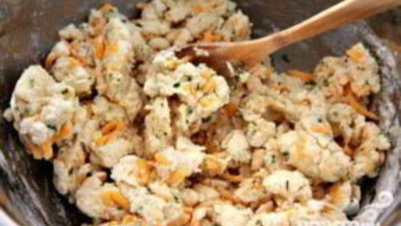 ШАГ 5. булочки с сыром и луком